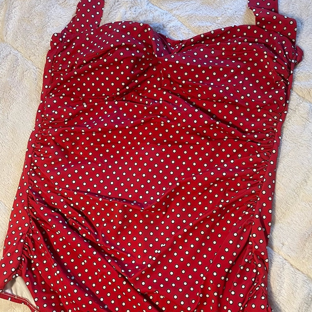 Slimming swimsuit- Plus size 3x